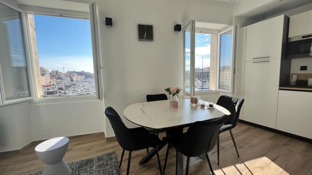 Face Au Vieux Port Vue 180 De Notre Dame Au Panier Apartment Марсилия Екстериор снимка