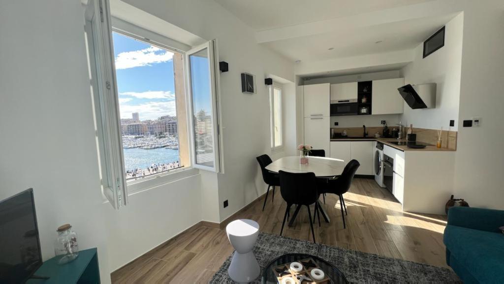 Face Au Vieux Port Vue 180 De Notre Dame Au Panier Apartment Марсилия Екстериор снимка