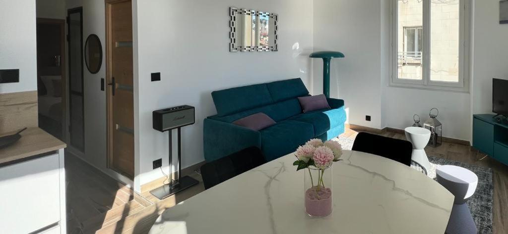 Face Au Vieux Port Vue 180 De Notre Dame Au Panier Apartment Марсилия Екстериор снимка